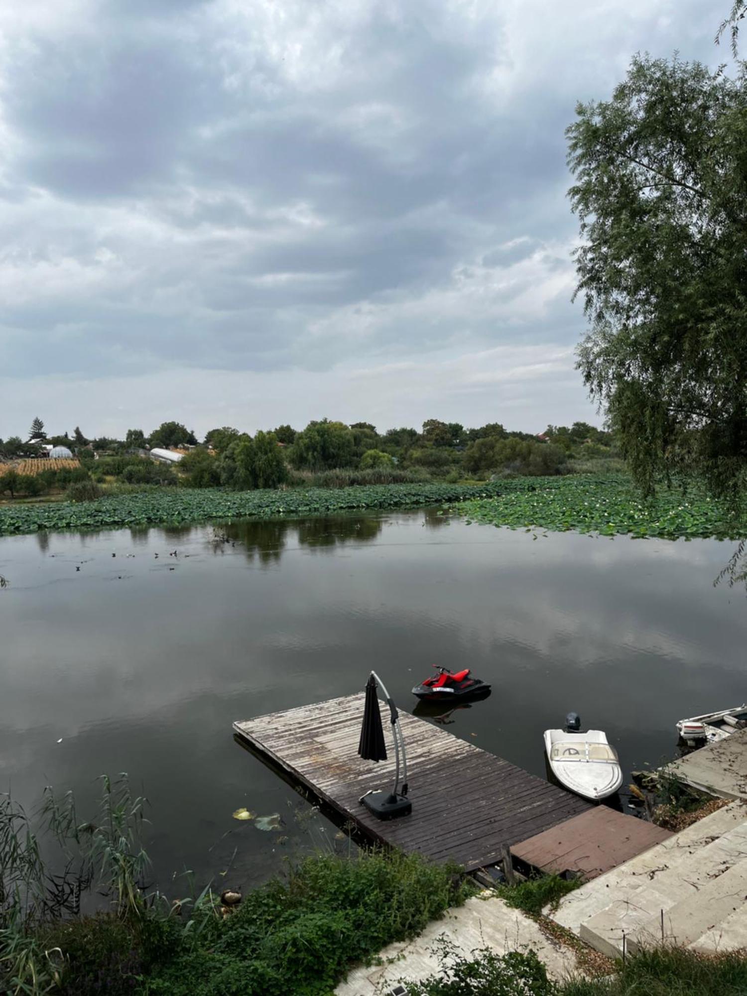 La Nuferi Lac To Therme & Aeroport Otopeni Hotell Snagov Eksteriør bilde